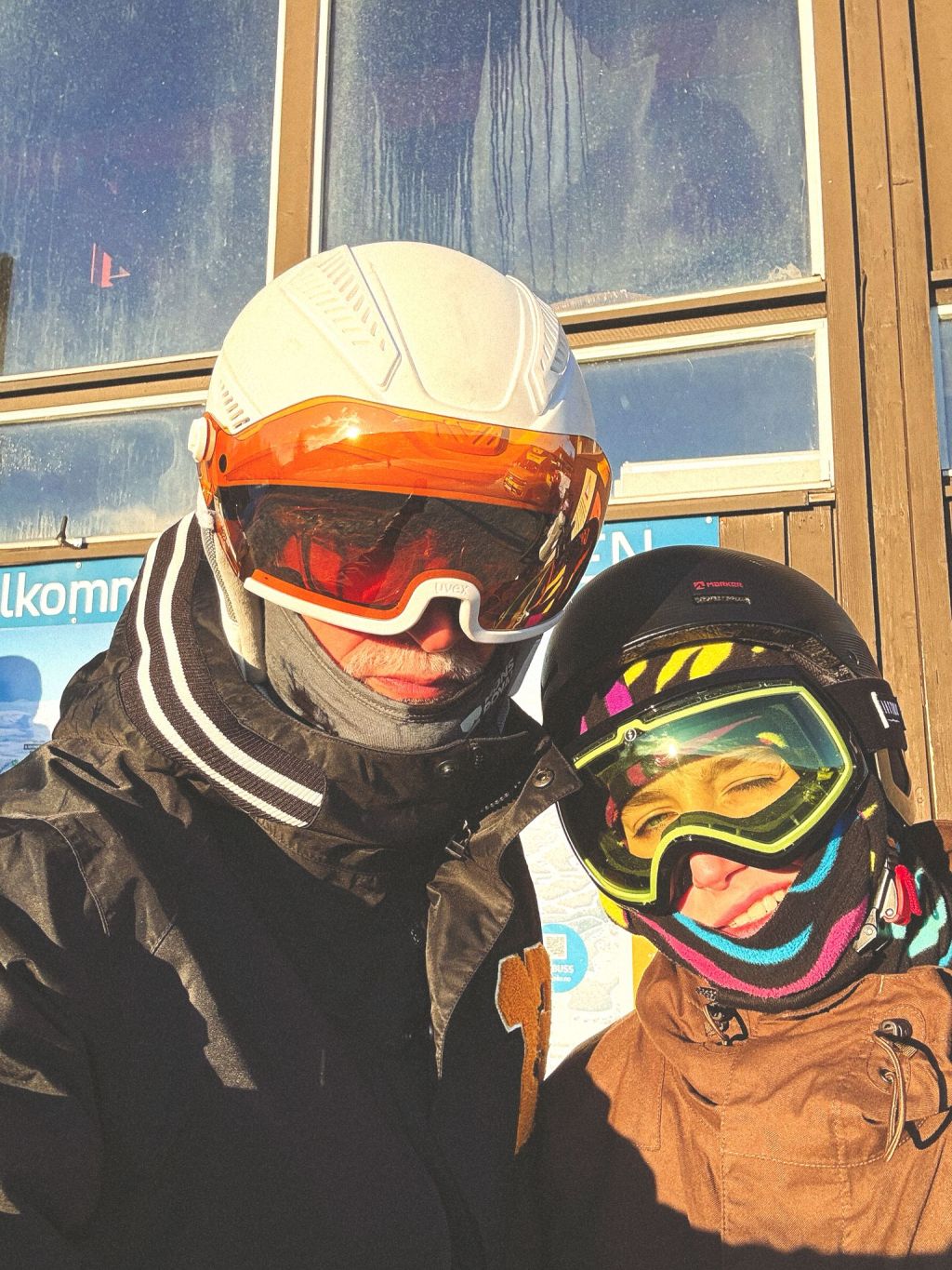 Benno, Ischa en bella